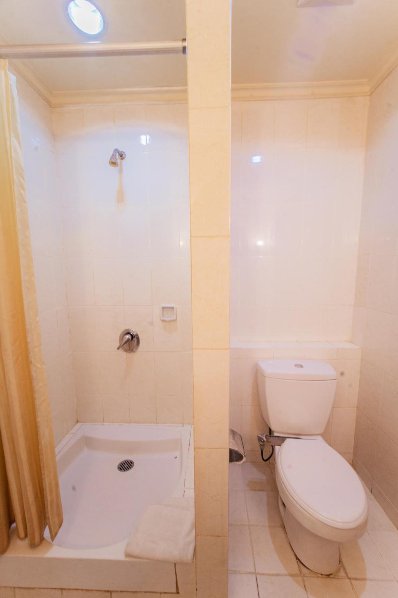 Adika Hotel Bahtera Klandasan Kecil Zewnętrze zdjęcie