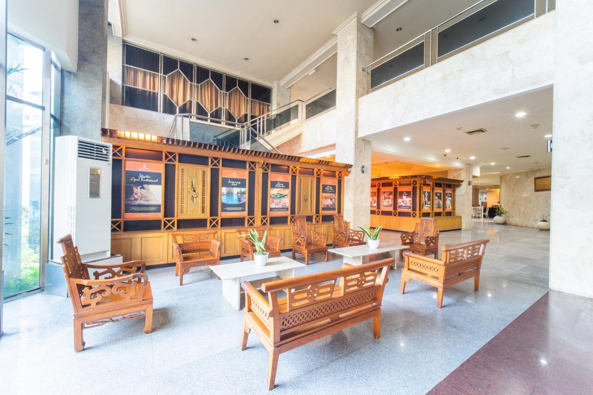 Adika Hotel Bahtera Klandasan Kecil Zewnętrze zdjęcie