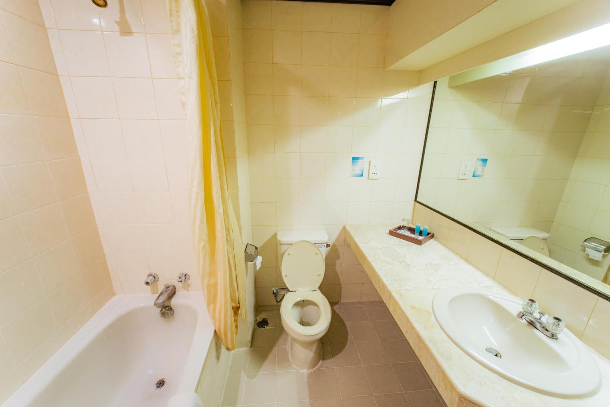 Adika Hotel Bahtera Klandasan Kecil Zewnętrze zdjęcie
