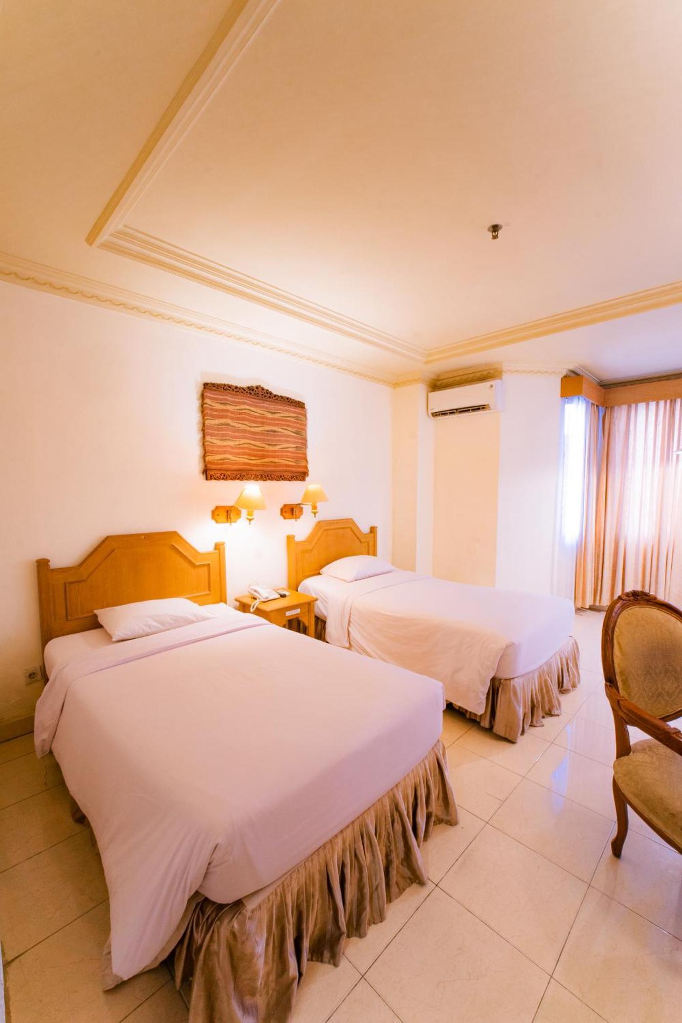 Adika Hotel Bahtera Klandasan Kecil Zewnętrze zdjęcie