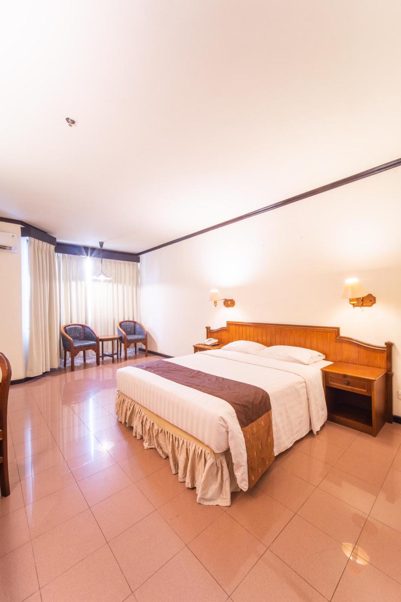 Adika Hotel Bahtera Klandasan Kecil Zewnętrze zdjęcie