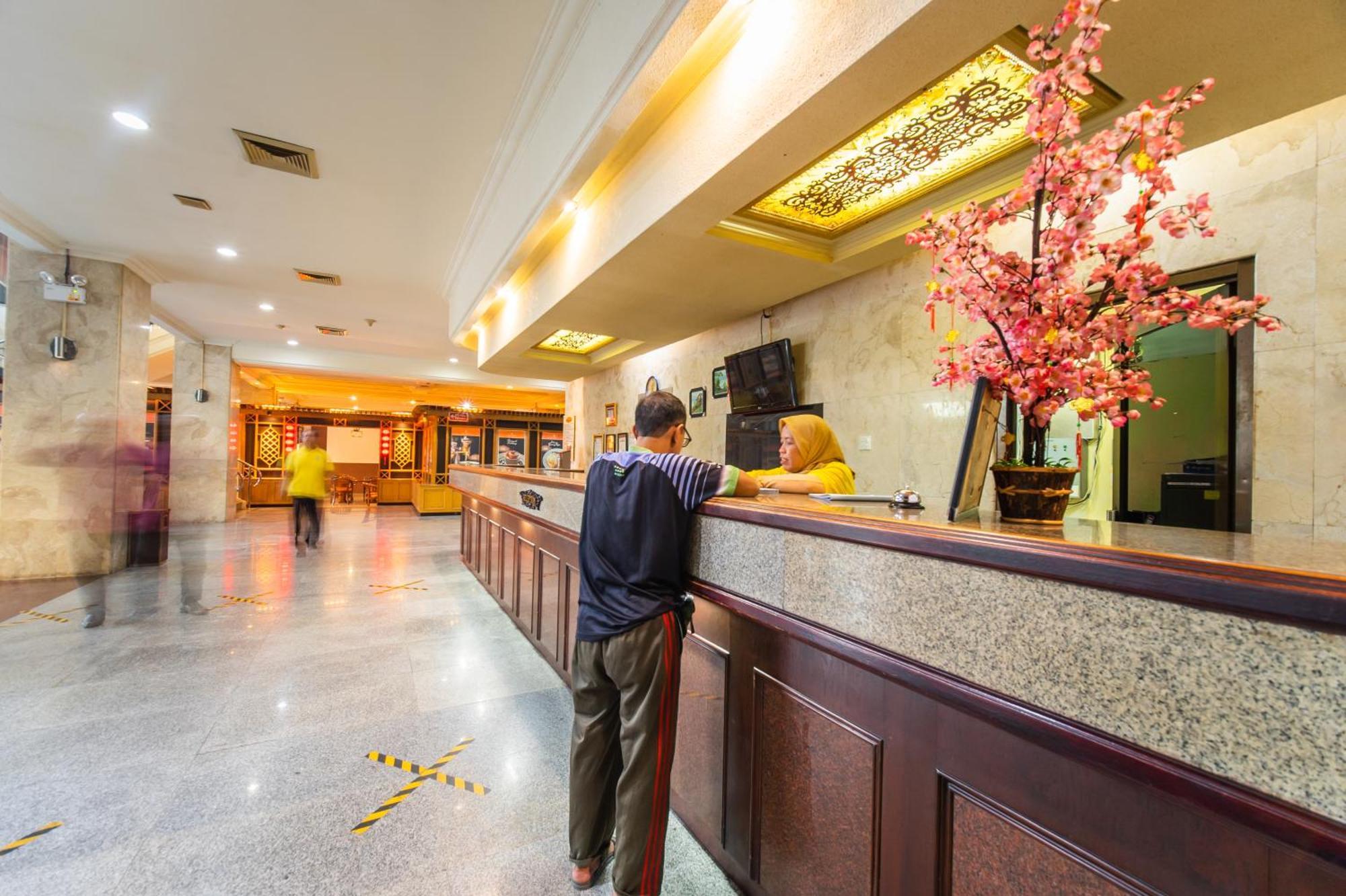 Adika Hotel Bahtera Klandasan Kecil Zewnętrze zdjęcie